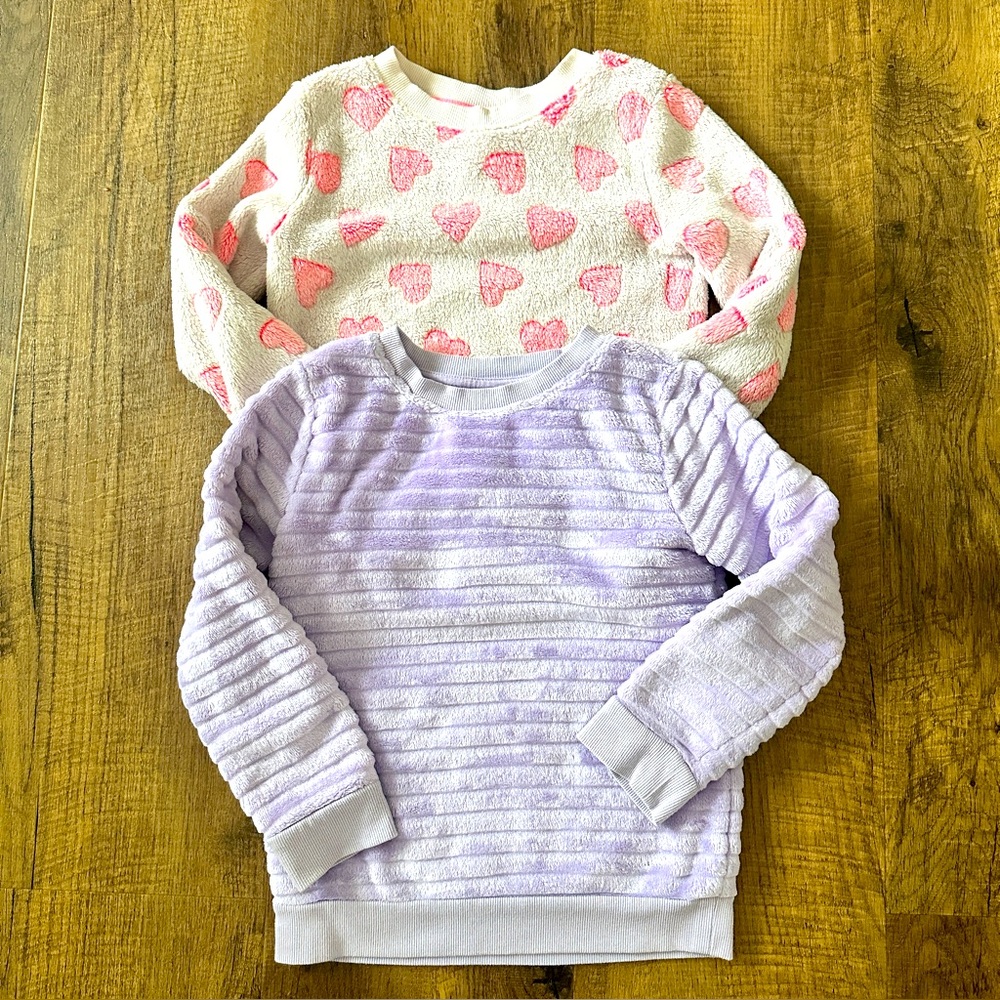 CAT & JACK velour Purple & pink heart sweater 2 girl’s sweater EUC. Size 6/6X